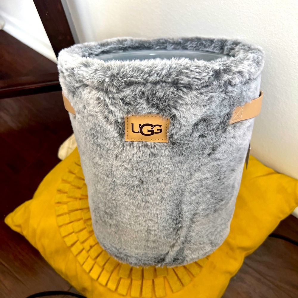 Ugg gray Waste basket Storage Bin Container with Plastic Trash Bin W/Polish